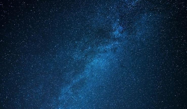 两张好看的星空ppt背景图片