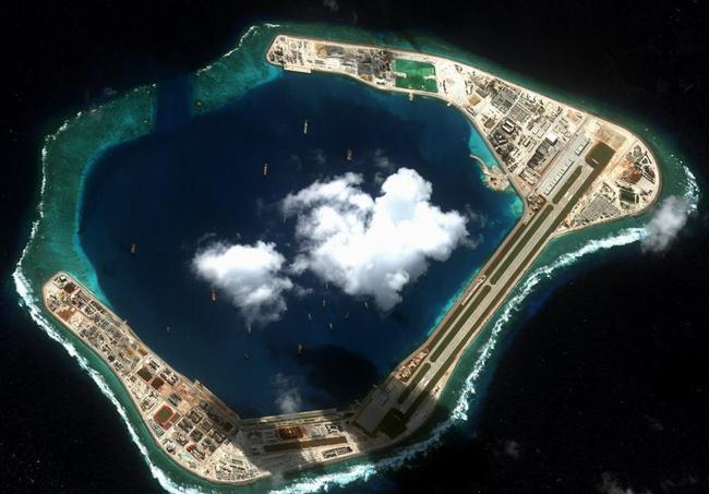 美济岛就是一座十分典型的由人工填海造出的人工岛,它位于我国南海的