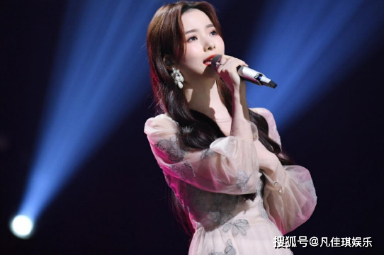 原创曾遭全校抵制扔帽子,后凭选秀实力出道,陈卓璇为何遭网友不屑?