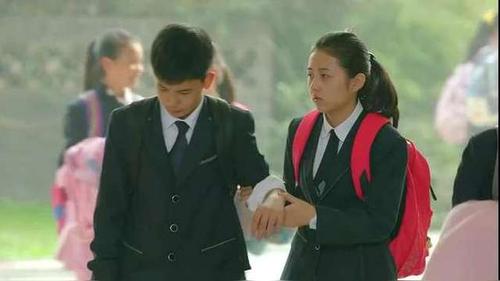 小别离:叛逆朵朵让文洁气炸,方圆从中调解,小宇手都被爸爸打青