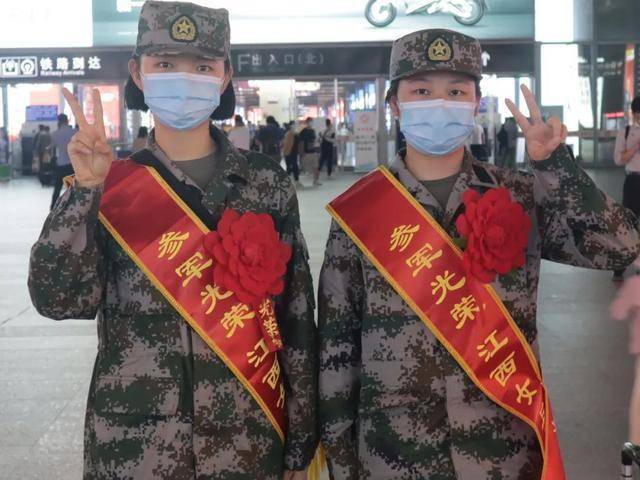 近日,陆军驻宁某综合训练基地 陆续迎来了  2020年度入伍女兵