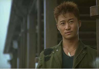 夺帅,男儿本色,好不容易《狼牙》演了个男一号,结果还是演了一个被