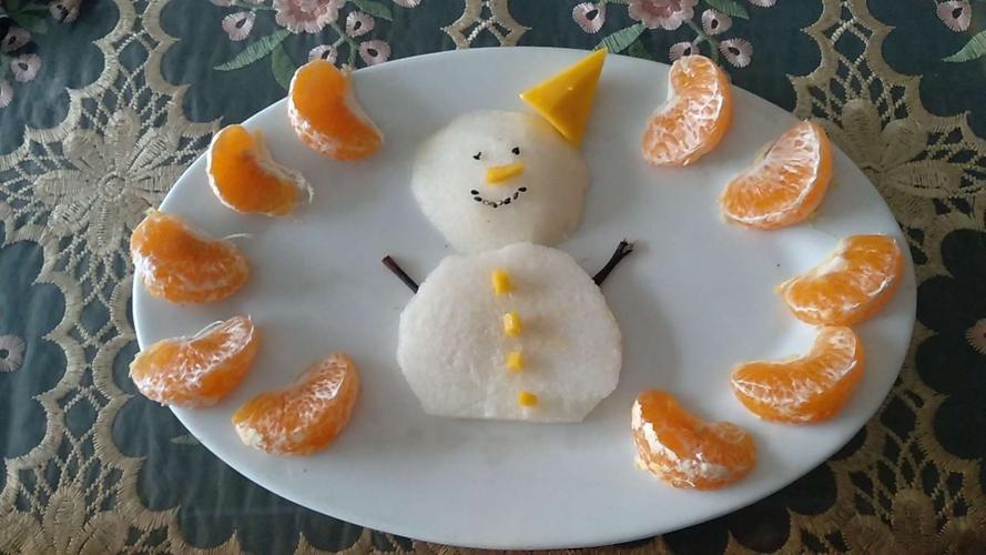 亮宇宝贝的冬天里的雪梨子