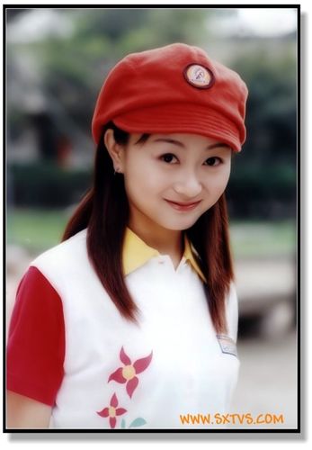 应敏  