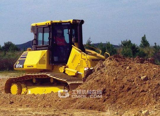 小松d61-23履带式推土机评测