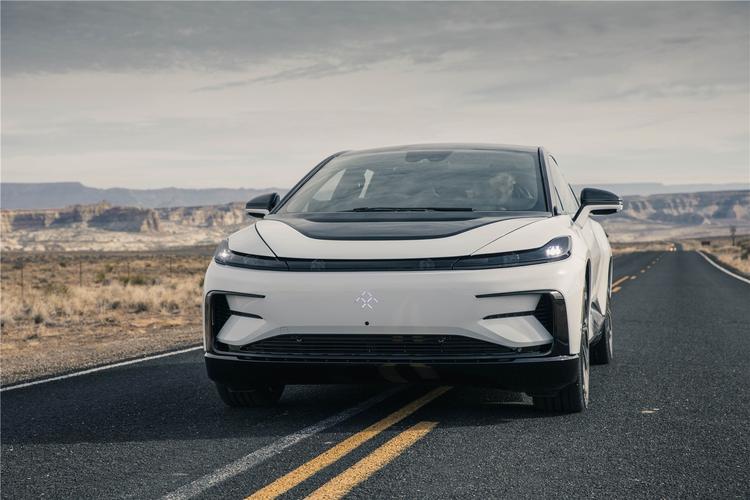 法拉第未来 ff 91 开始接受预订,预订金 5 万元