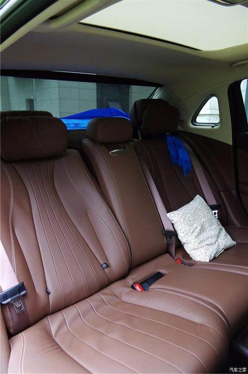 全新奔驰e提车实拍,从头到脚50张高清大图详细解读