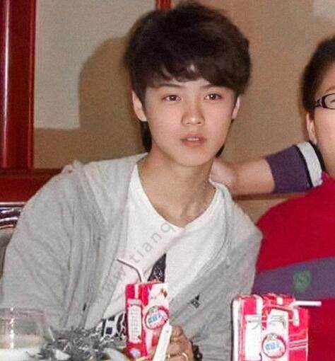 鹿晗出道前旧照是怎么回事 鹿晗出道前旧照曝光