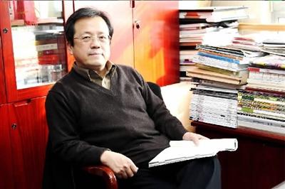 "中国文联副主席"清华大学美术学院名誉院长; 冯远:美术家的民生视角