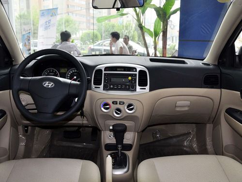 汽车图库 现代 北京现代 雅绅特(164/252) 内饰 雅绅特内饰 参考成交