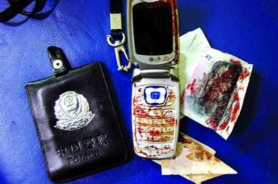 新闻中心 国内新闻 > 正文        深圳两名民警着便衣回家,被一公司