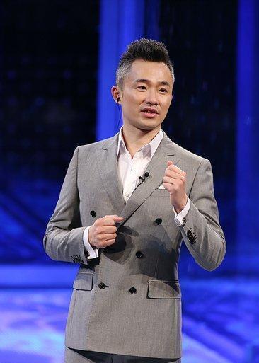 50岁程雷近况瘦弱像个纸片人,曾经因为生病遗憾离开荧幕.