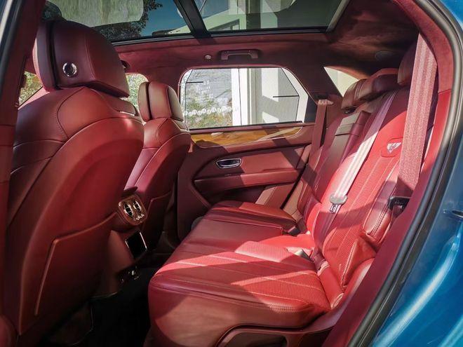 新款宾利添越精致手工打造内饰全国上牌无忧