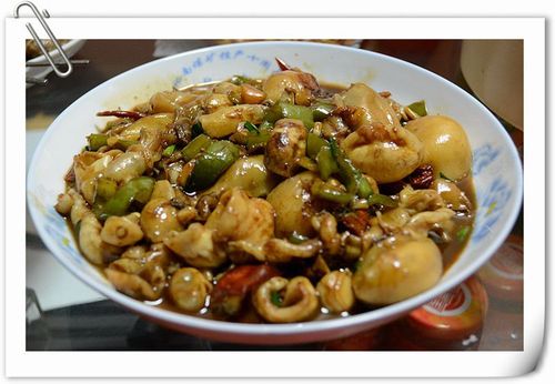 红烧鱼泡家常做法,味道相当不错,古时鱼鳔是用来做用