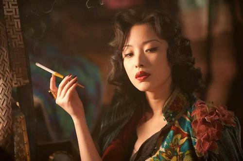 金陵十三钗|倪妮演得风情万种不可方物,眼睛里面十分有戏