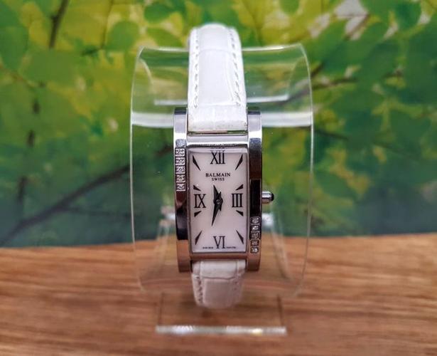 pierre balmain paris diamond bezel - lady"s timepiece