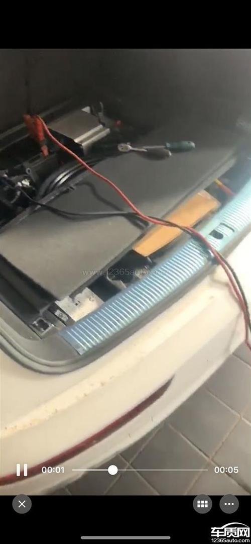 一汽大众奥迪q5l电瓶故障导致无法启动