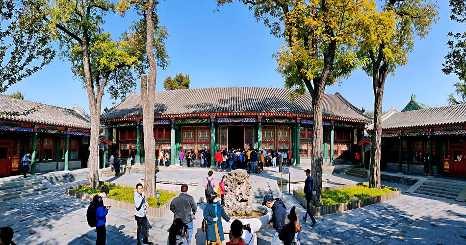 走进恭王府,——读半部清代史