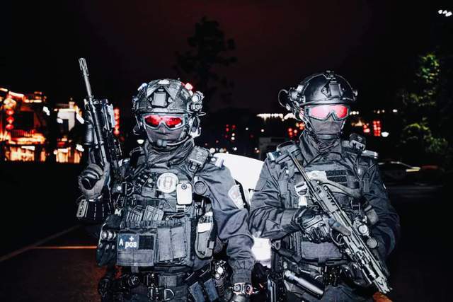 各地特警装备剪影