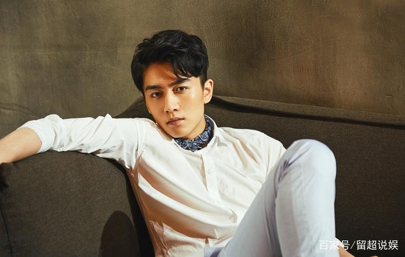 陈晓最帅气的五张照片,第5张很多人拿来当壁纸