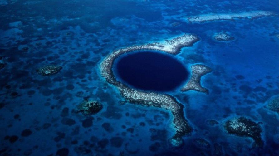 埃及潜水胜地-蓝洞