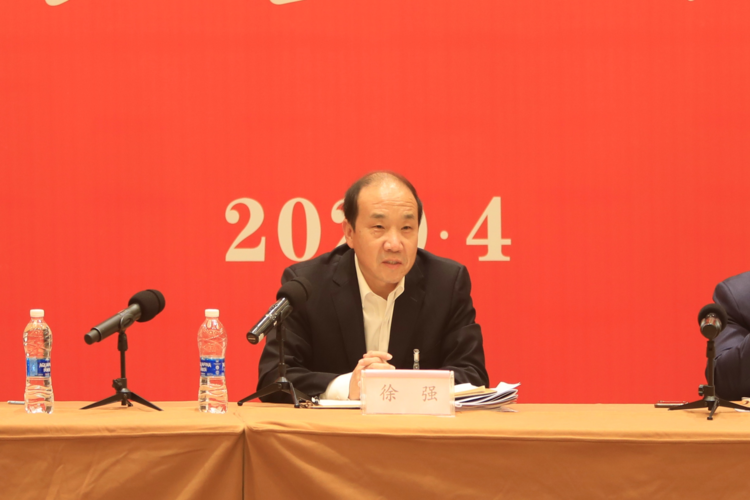 徐强参加大南代表团审议:挑起时尚经济重担 树立城市品质标杆