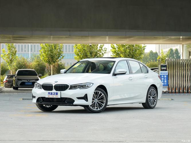 发动机更轻更省油,2021款改款宝马320i已到店