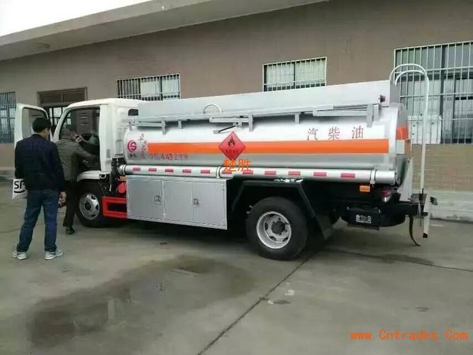 东风流动加油车加油车