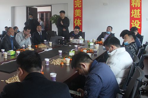 行业动态 视频中心          江西龙溪集团董事长黄令龙,总裁黄旭,副