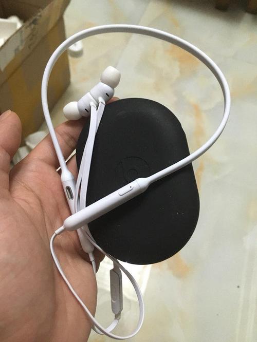 高价回收beats x beats x蓝牙耳机不开机红白灯