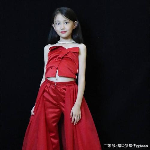 宋小睿到底是何等人物?为什么全网都在黑这位童模?