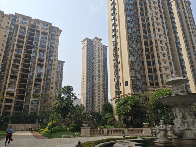 万昌东方巴黎水岸