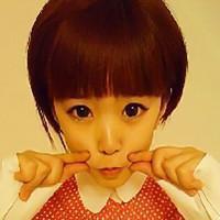 小眼睛女生卡通头像