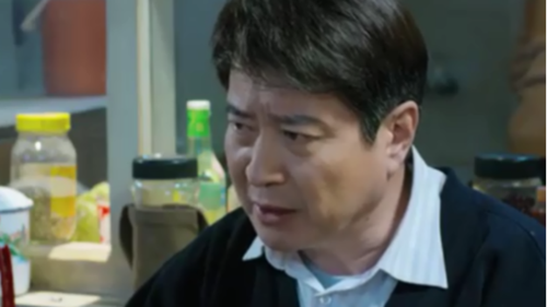 电视剧《坐88路车回家》片段集锦,黄元帅为了三个孩子
