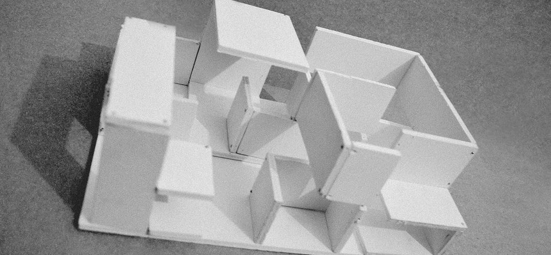 设计源于一次对空间构成原理的思考.