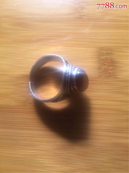 奉天足银琥珀戒指