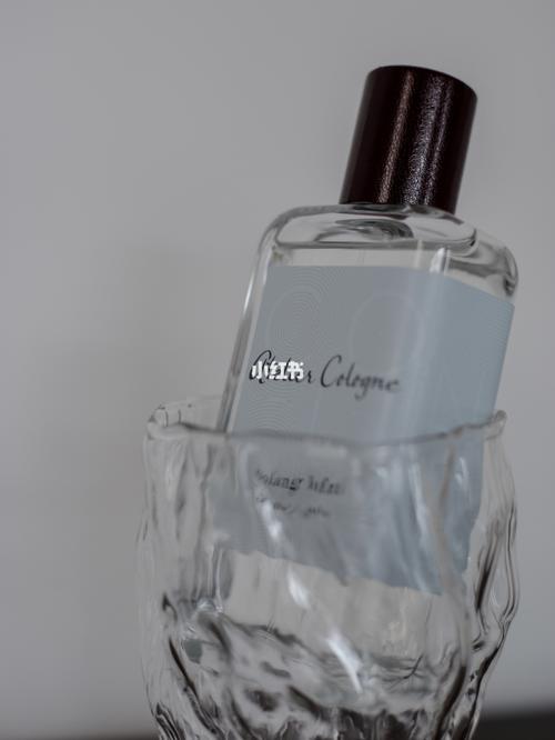 perfume | 一支小众香的独角戏_cologne_perfume_香水