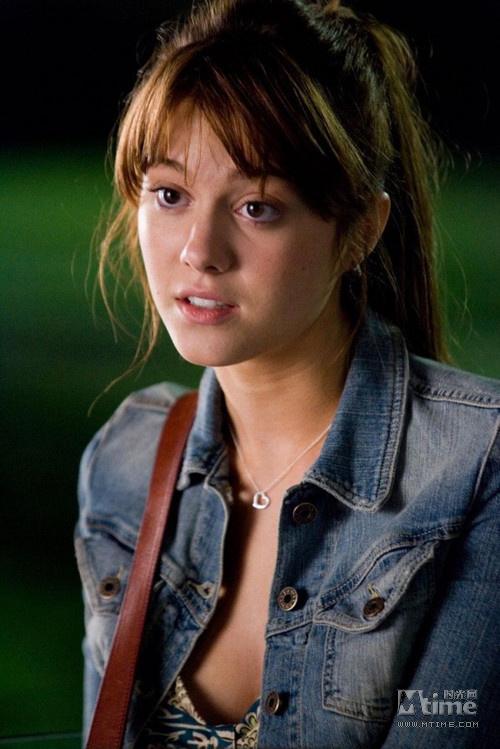 玛丽·伊丽莎白·文斯蒂德饰演的老布女儿在《虎胆龙威4》中令人印象