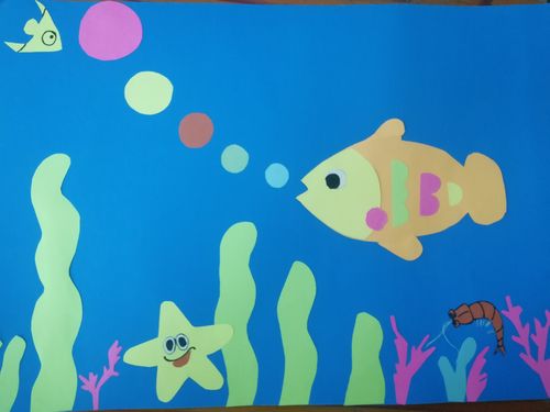 四年四班彩纸剪贴画