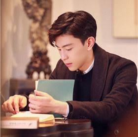 邓伦节目新照已送出,期待周五双重身份帅气出场