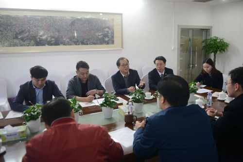 本所新闻中华文化促进会副主席郭杰一行到访深圳文交所