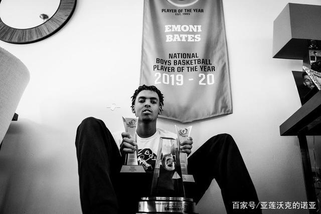 未来nba巨星?埃莫尼-贝茨成为佳得乐高中年度最佳球员