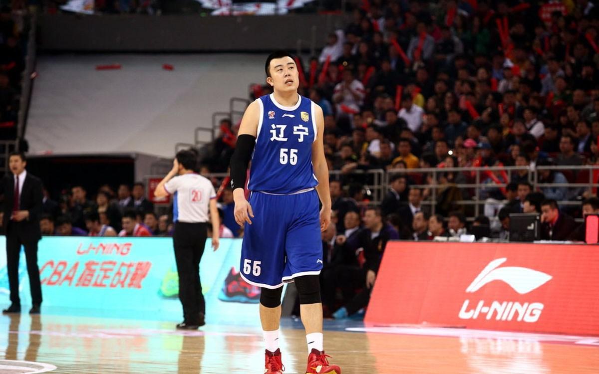 也有少数人出产自大学生联赛cuba,现效力于辽宁队的中锋韩德君,正是