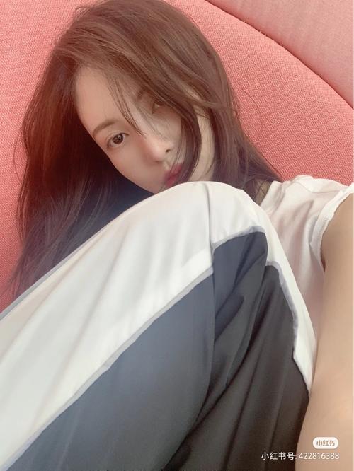 我i美貌晨晨子