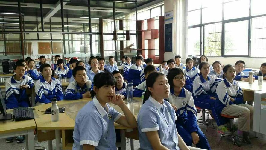 放飞青春 梦想同行 ——湘钢二中初二年级综合素养实践活动