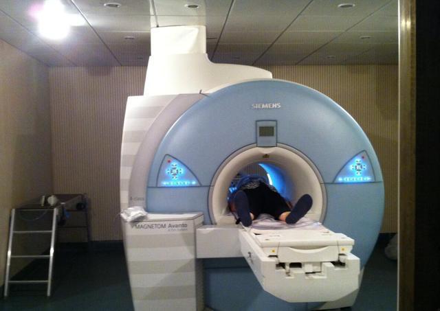 为何有些医生不建议做核磁共振提醒这4类患者需要注意