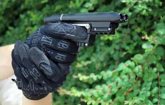 一招制敌高速催泪器附视频