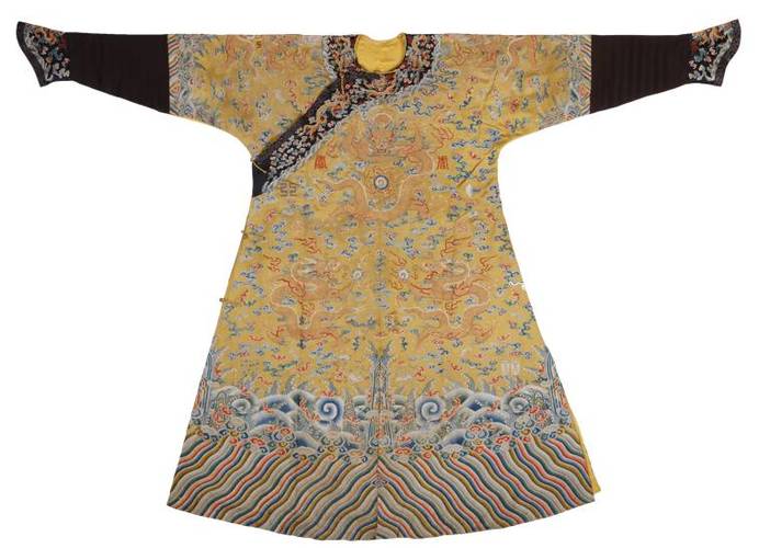 展讯李雨来先生藏品萃珍抢先看清代吉服尽显传统织绣之美