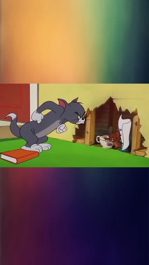猫和老鼠:汤姆很是生气,直接拿书拍杰瑞,还拍出来个洞