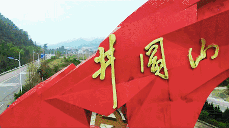 提到江西,不得不提景德镇的瓷器.